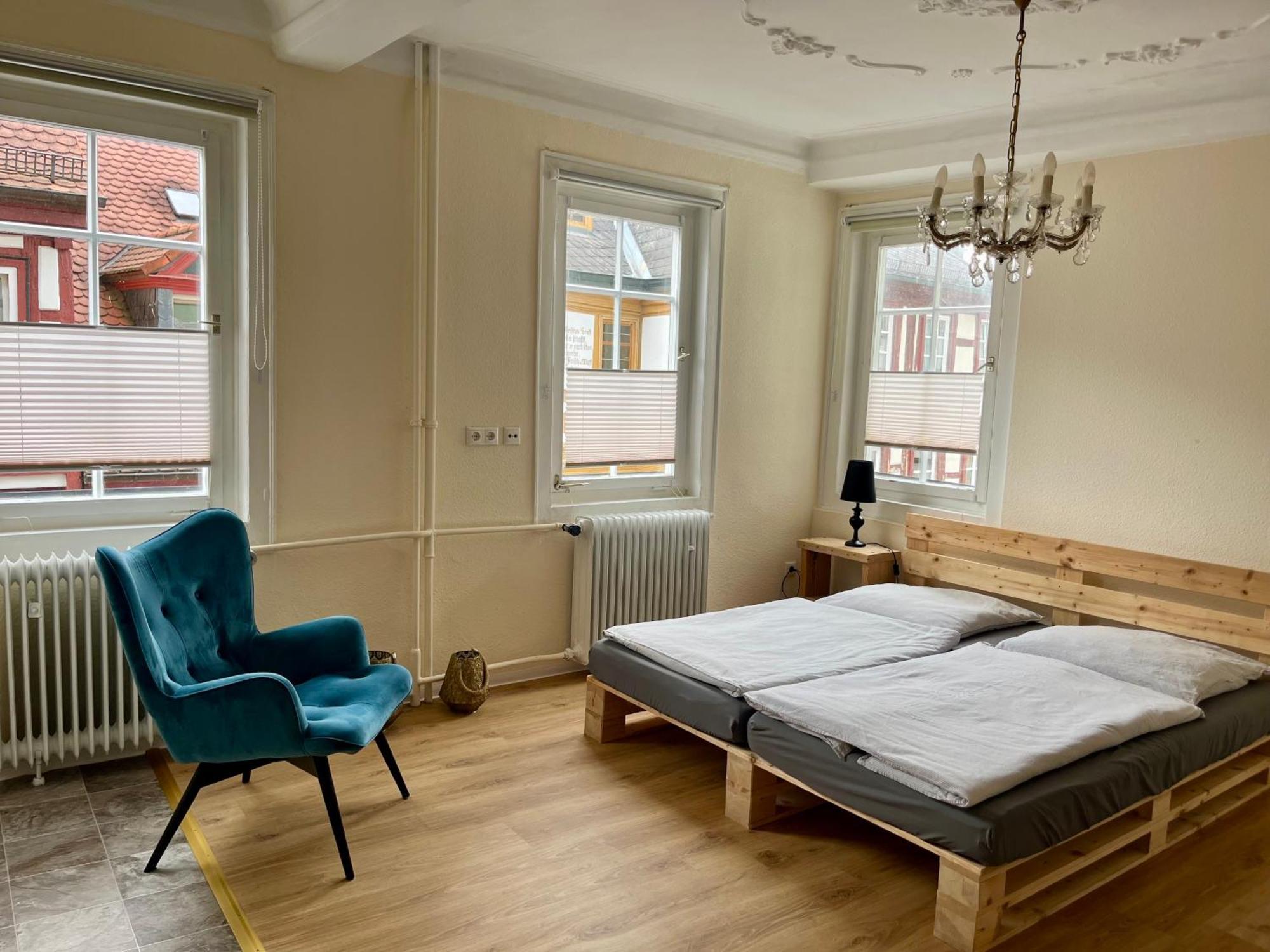 Pub 111 - Die Altstadt Unterkunft Мильтенберг Экстерьер фото